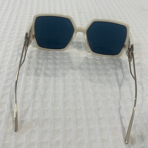 Dior Sunglasses - Picture 3 of 6